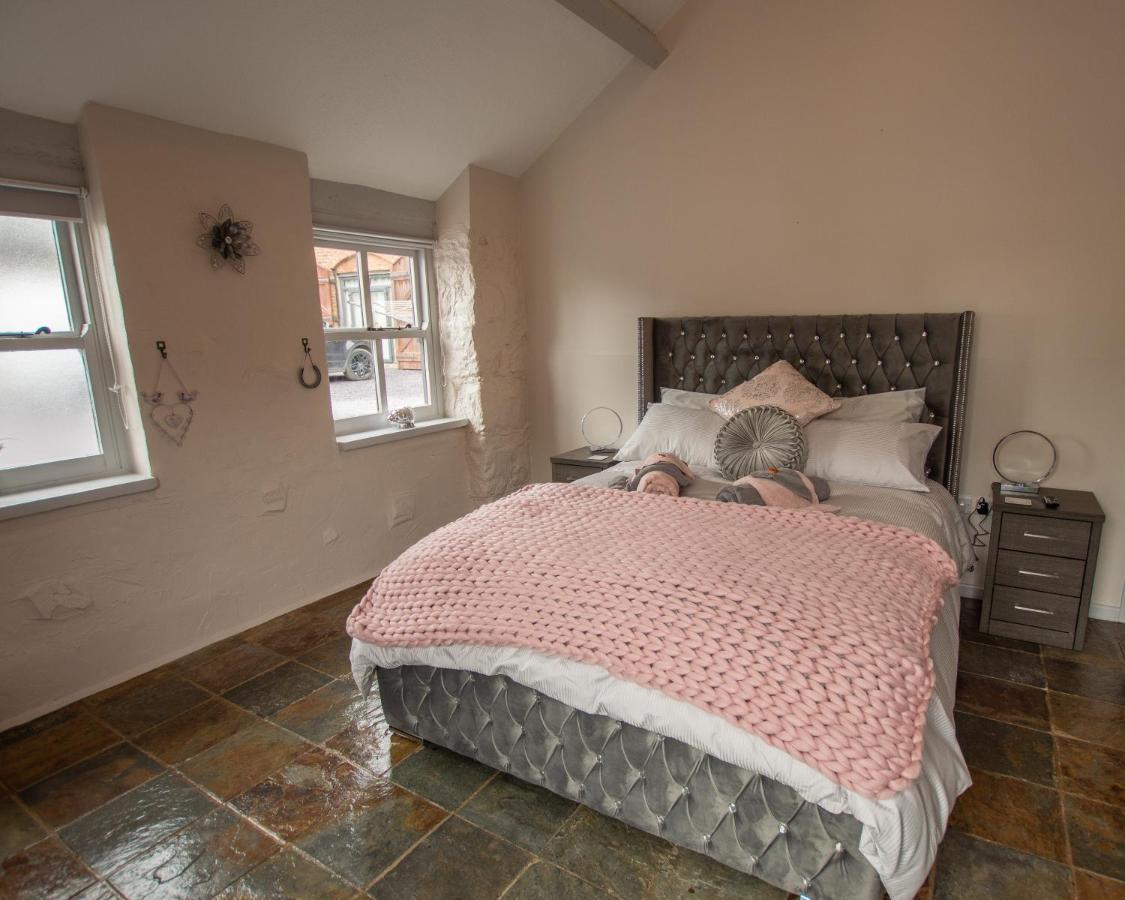 Dwylig Isa Holiday Cottages Rhuddlan Eksteriør bilde