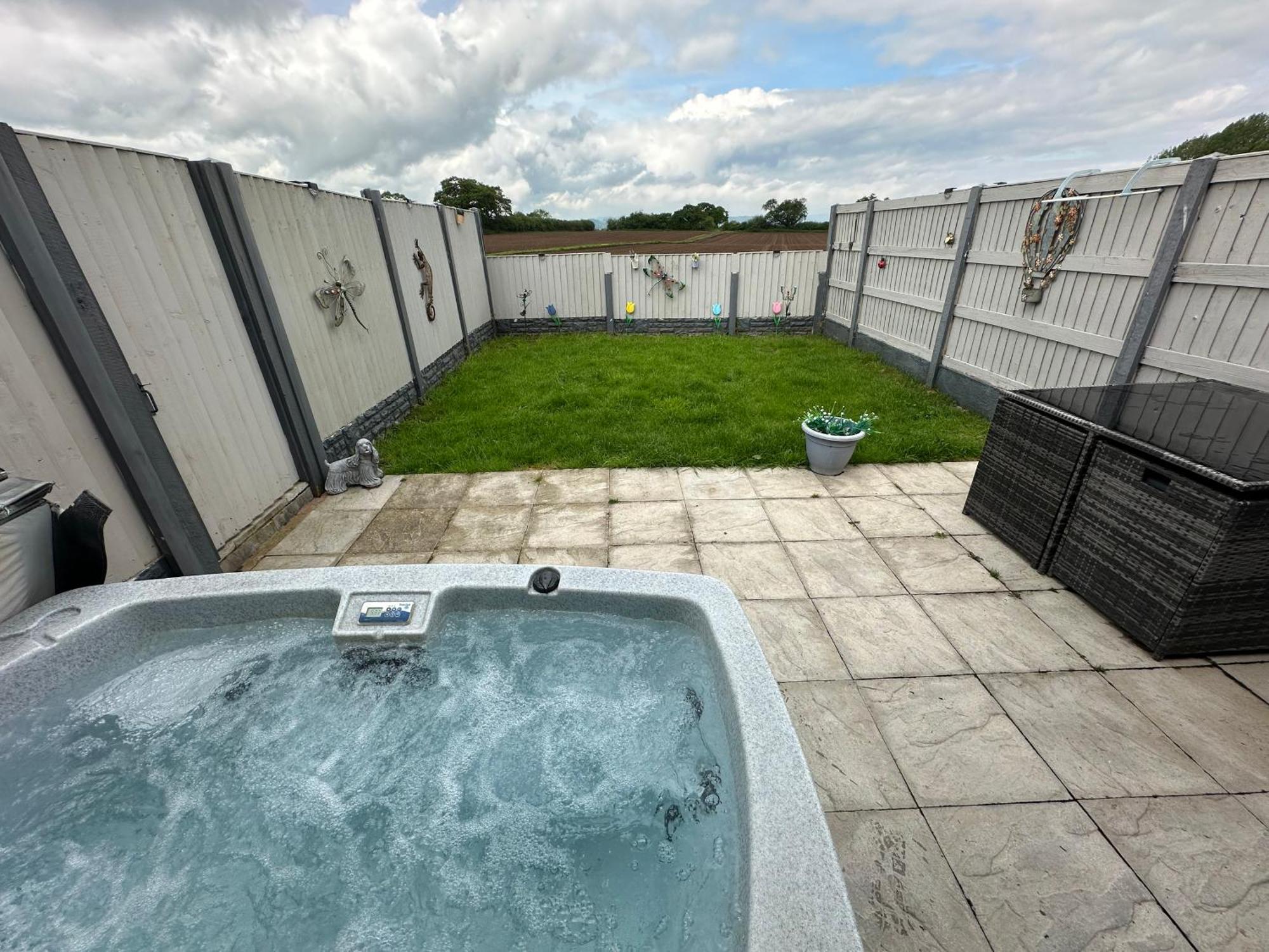 Dwylig Isa Holiday Cottages Rhuddlan Rom bilde