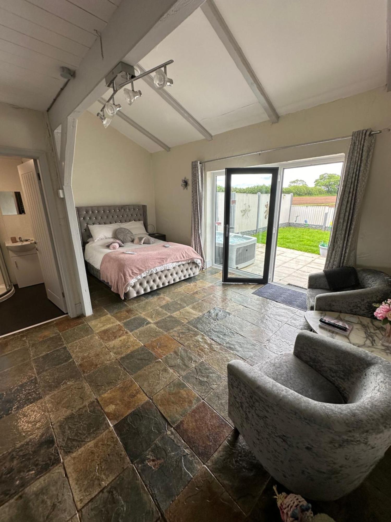 Dwylig Isa Holiday Cottages Rhuddlan Rom bilde