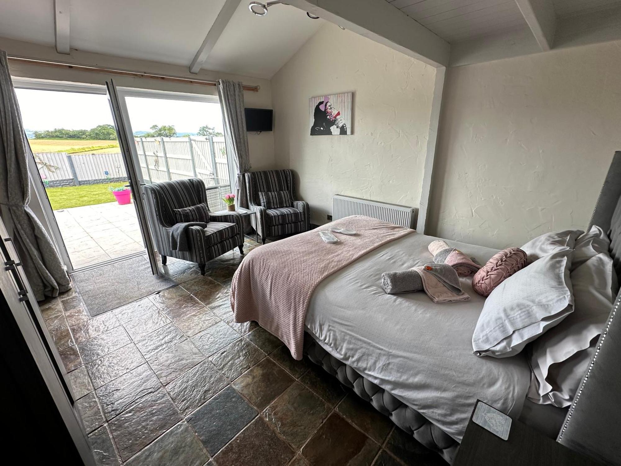 Dwylig Isa Holiday Cottages Rhuddlan Eksteriør bilde