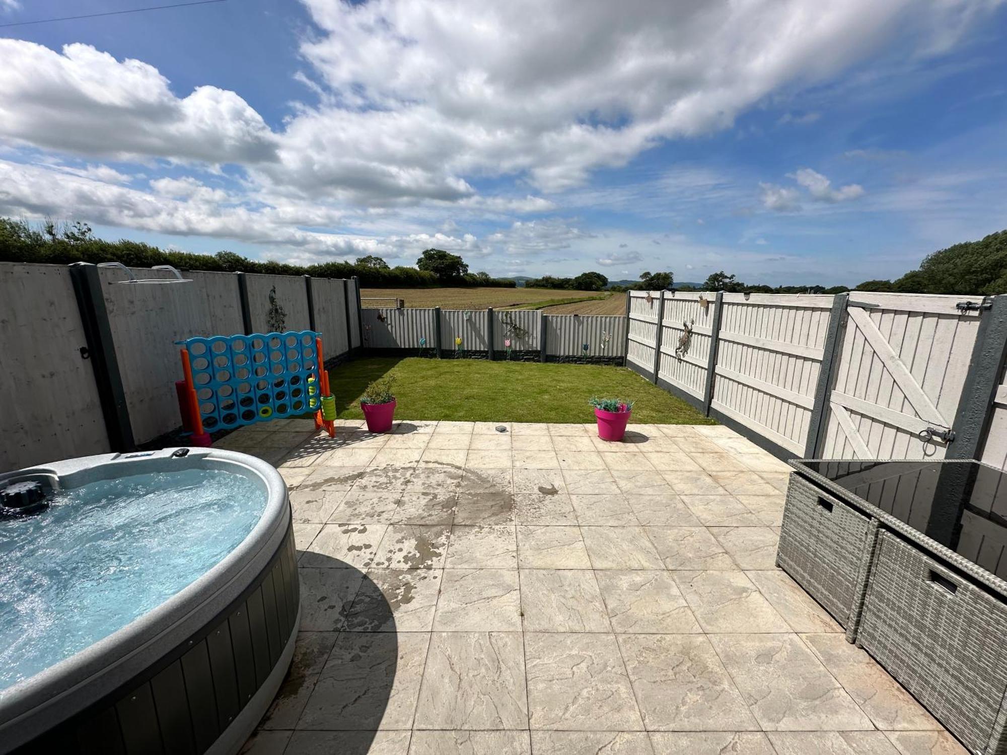 Dwylig Isa Holiday Cottages Rhuddlan Eksteriør bilde