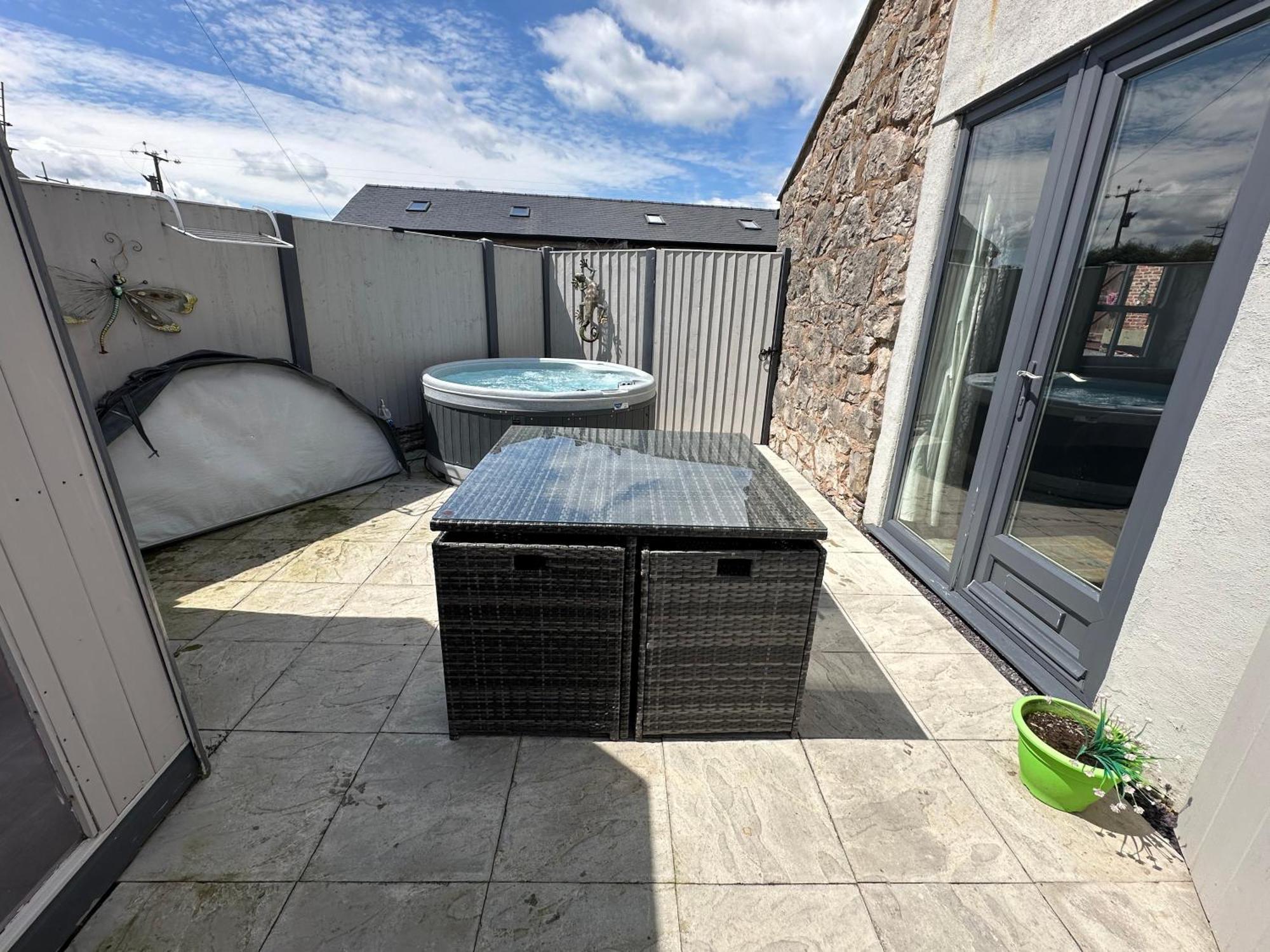 Dwylig Isa Holiday Cottages Rhuddlan Eksteriør bilde