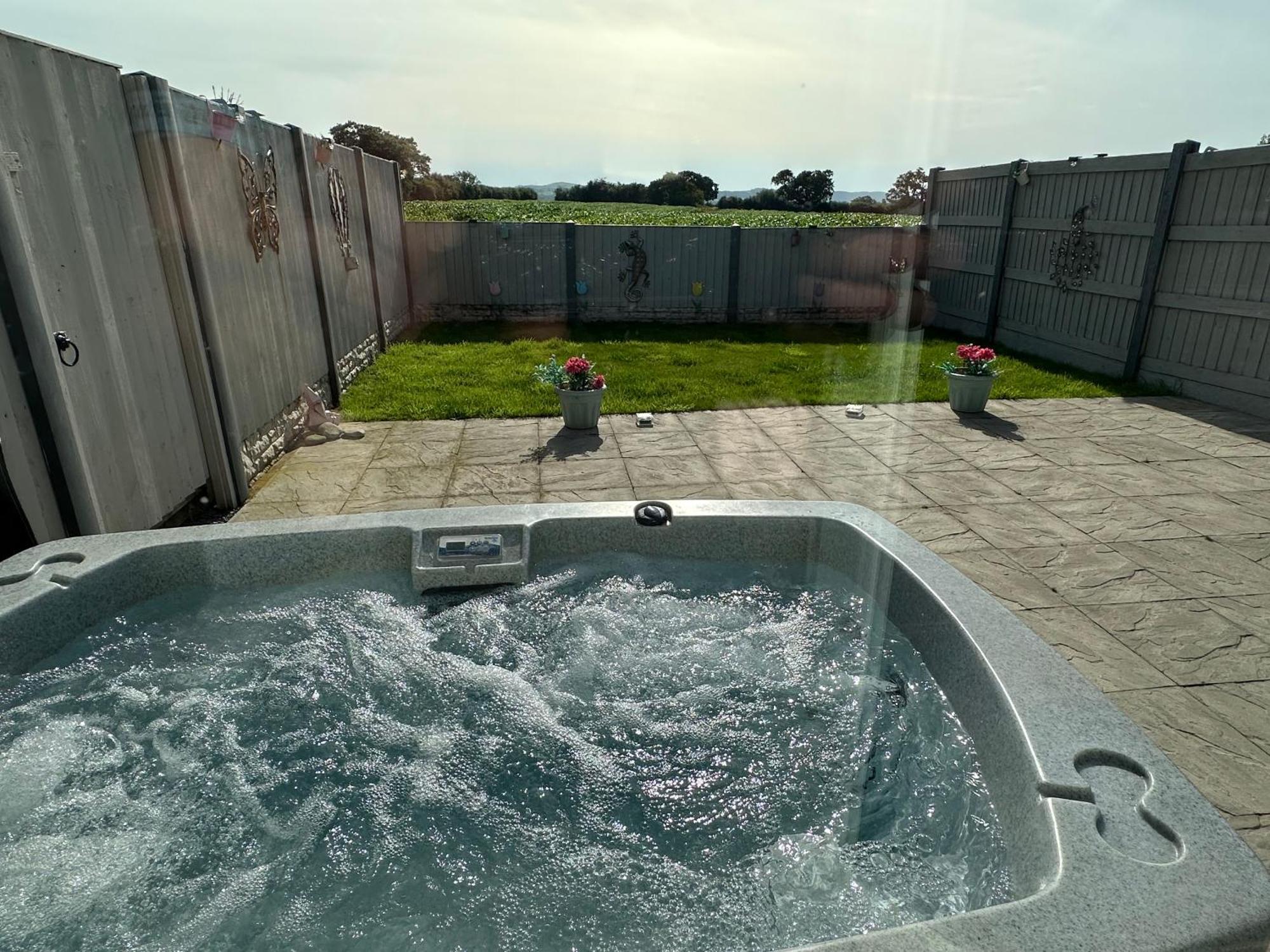 Dwylig Isa Holiday Cottages Rhuddlan Eksteriør bilde